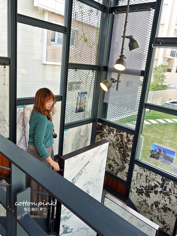 台中西屯庭園早午餐-米石里，療癒系草原、設計感貨櫃餐廳IG打卡超好拍