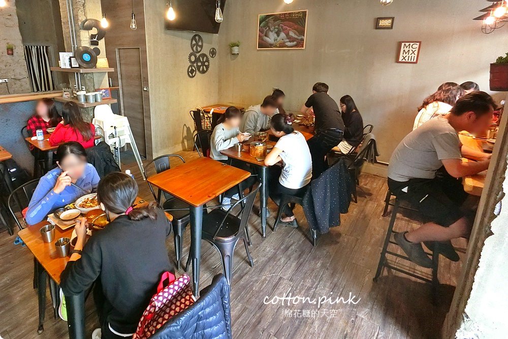 模範街浮誇系丼飯-日式豬排比臉還大！壽星用餐沐丼免費加肉大放送～小菜、生菜、飲料吃到飽！