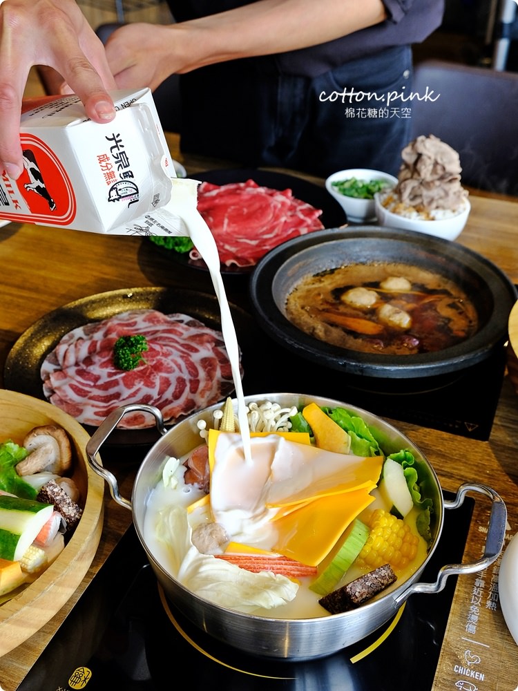 台中沙鹿火鍋推薦-尚石苑,熊熊火焰燃燒鍋vs濃濃牛奶起司鍋~好難選啊! 台中沙鹿火鍋推薦-尚石苑,熊熊火焰燃燒鍋vs濃濃牛奶起司鍋~好難選啊!