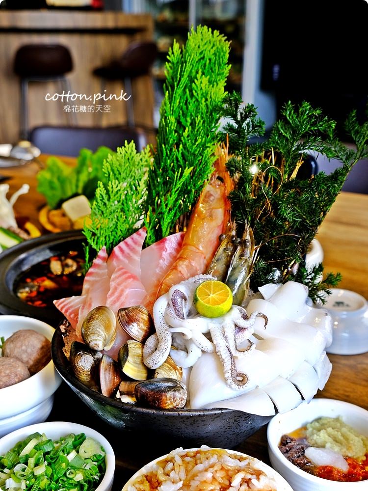 台中沙鹿火鍋推薦-尚石苑,熊熊火焰燃燒鍋vs濃濃牛奶起司鍋~好難選啊! 台中沙鹿火鍋推薦-尚石苑,熊熊火焰燃燒鍋vs濃濃牛奶起司鍋~好難選啊!