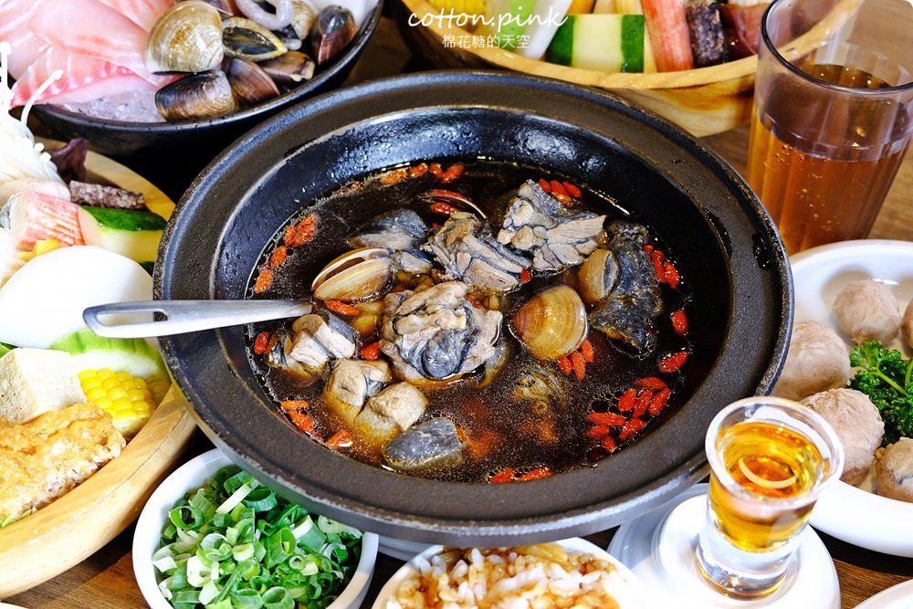 台中沙鹿火鍋推薦-尚石苑,熊熊火焰燃燒鍋vs濃濃牛奶起司鍋~好難選啊! 台中沙鹿火鍋推薦-尚石苑,熊熊火焰燃燒鍋vs濃濃牛奶起司鍋~好難選啊!