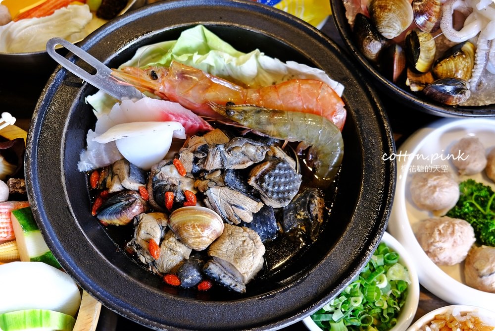 台中沙鹿火鍋推薦-尚石苑,熊熊火焰燃燒鍋vs濃濃牛奶起司鍋~好難選啊! 台中沙鹿火鍋推薦-尚石苑,熊熊火焰燃燒鍋vs濃濃牛奶起司鍋~好難選啊!