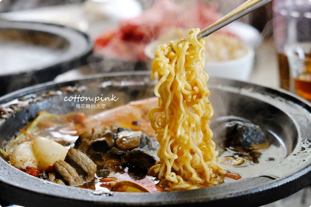 台中沙鹿火鍋推薦-尚石苑,熊熊火焰燃燒鍋vs濃濃牛奶起司鍋~好難選啊! 台中沙鹿火鍋推薦-尚石苑,熊熊火焰燃燒鍋vs濃濃牛奶起司鍋~好難選啊!