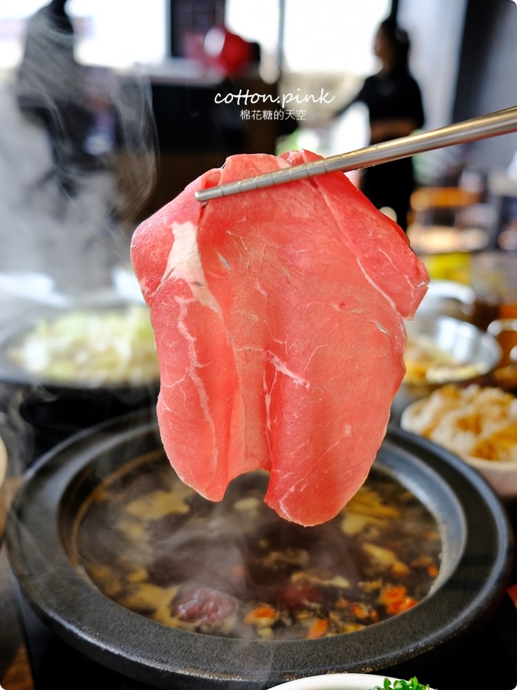 台中沙鹿火鍋推薦-尚石苑,熊熊火焰燃燒鍋vs濃濃牛奶起司鍋~好難選啊! 台中沙鹿火鍋推薦-尚石苑,熊熊火焰燃燒鍋vs濃濃牛奶起司鍋~好難選啊!