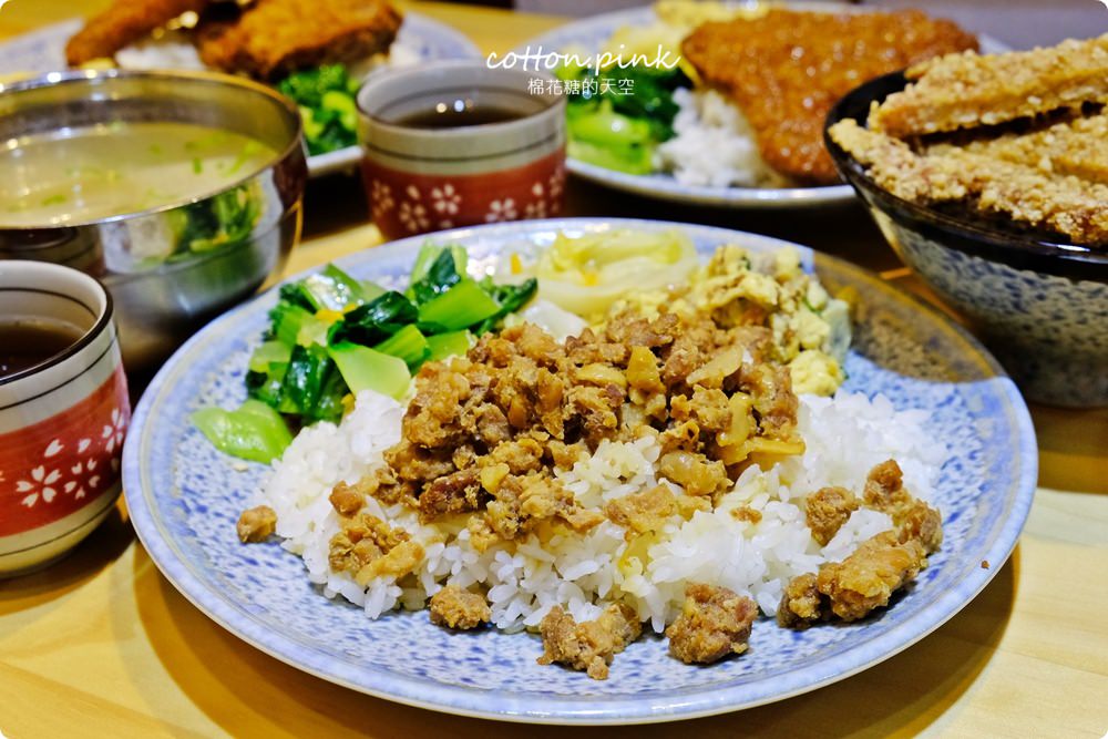 台中南屯便當推薦|肥飯堂傳統便當香酥肉排太迷人，大推手工麵線拌豬油超香的啦