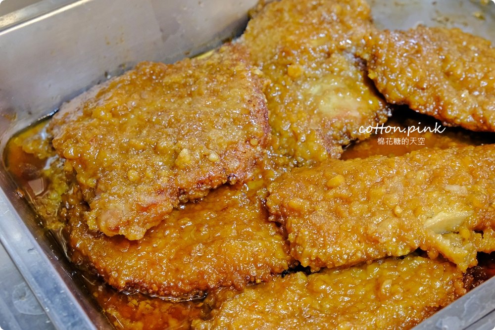 台中南屯便當推薦|肥飯堂傳統便當香酥肉排太迷人,大推手工麵線拌豬油超香的啦 台中南屯便當推薦|肥飯堂傳統便當香酥肉排太迷人,大推手工麵線拌豬油超香的啦