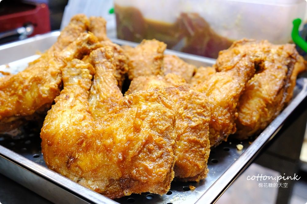 台中南屯便當推薦|肥飯堂傳統便當香酥肉排太迷人，大推手工麵線拌豬油超香的啦