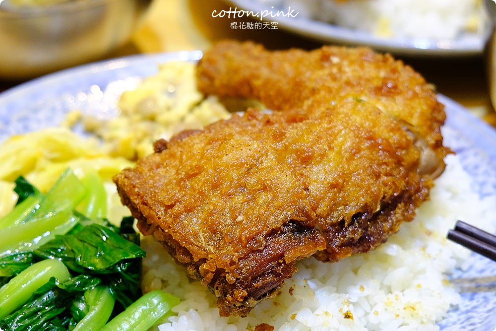 台中南屯便當推薦|肥飯堂傳統便當香酥肉排太迷人，大推手工麵線拌豬油超香的啦