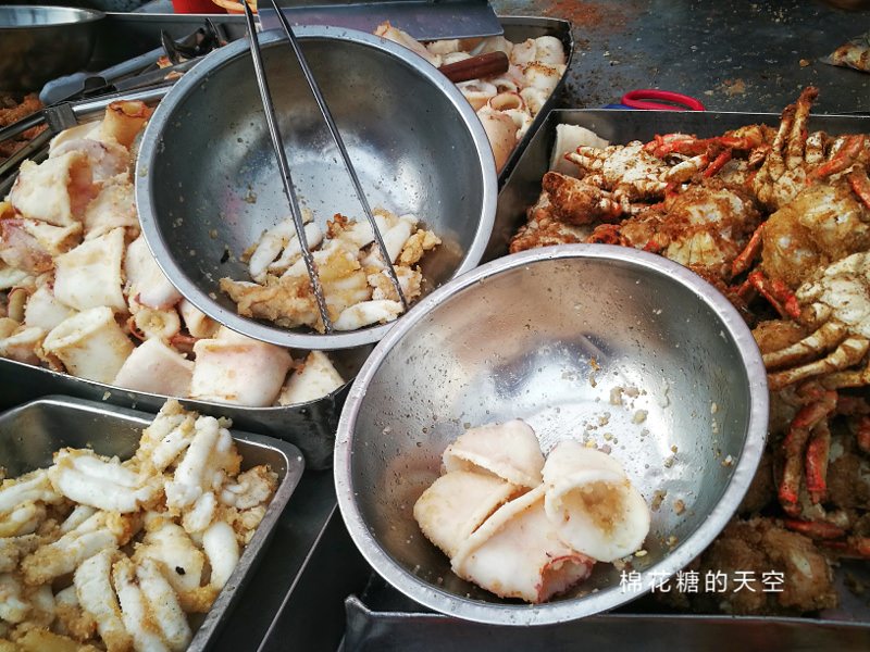 台中太原夜市排隊美食-呷味鮮蟹腳蟹肉，隱藏版魷魚膘晚來吃不到