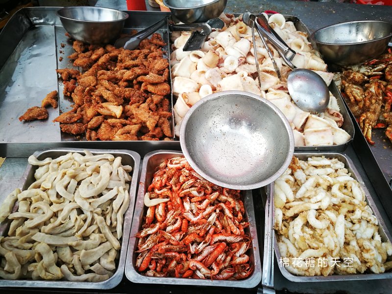 台中太原夜市排隊美食-呷味鮮蟹腳蟹肉，隱藏版魷魚膘晚來吃不到