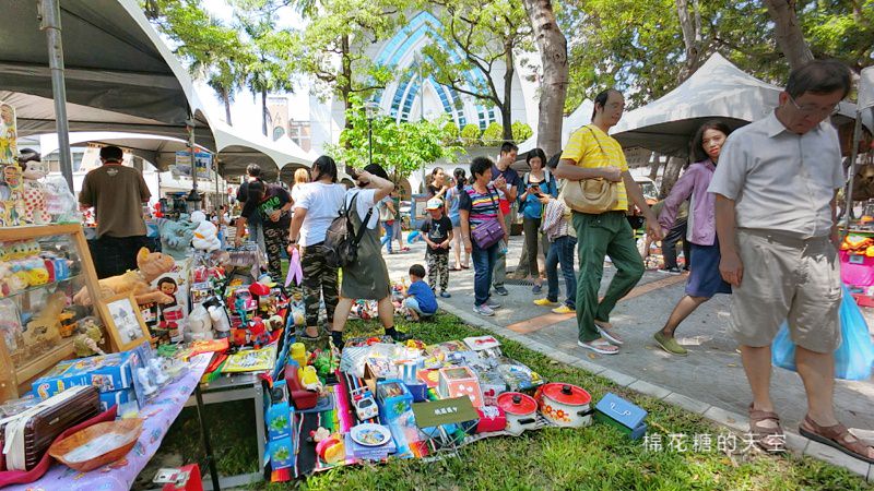 台中懷舊文化市集週末盛大展開，古物、老著、舊玩具～滿滿回憶上心頭