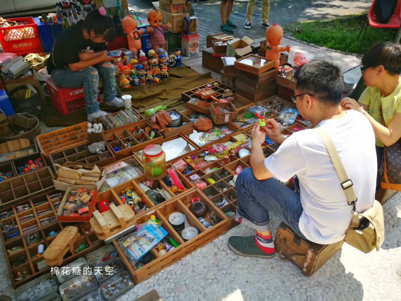 台中懷舊文化市集週末盛大展開，古物、老著、舊玩具～滿滿回憶上心頭