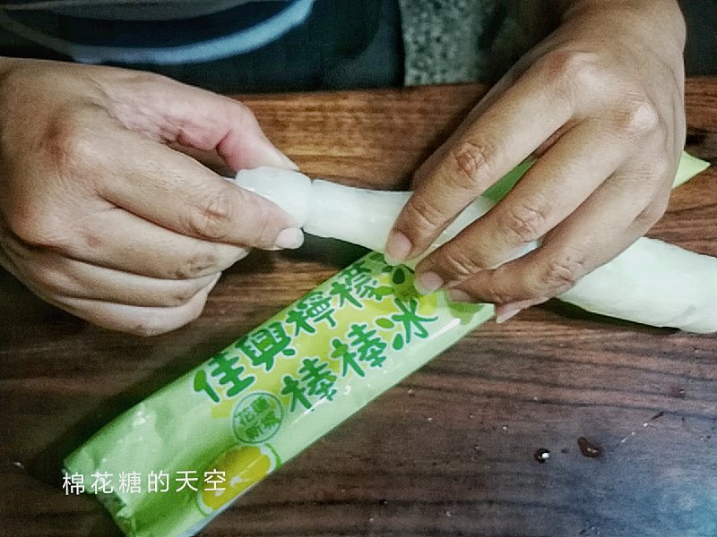 全台7-11獨賣-佳興檸檬汁棒棒冰瘋搶中！