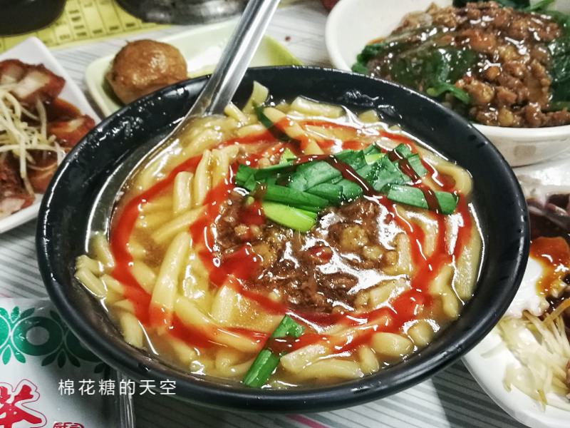 台中老蔡大麵羹每週最多賣兩天～搭配羅氏秋水茶濃濃台中味～
