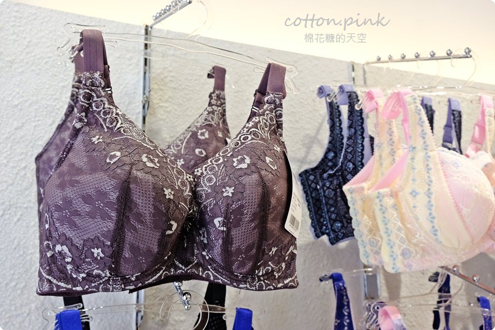 台中老牌大成內衣逢甲夜市開分店啦！香港女孩兒必買就是這一套！六色通通帶回家……
