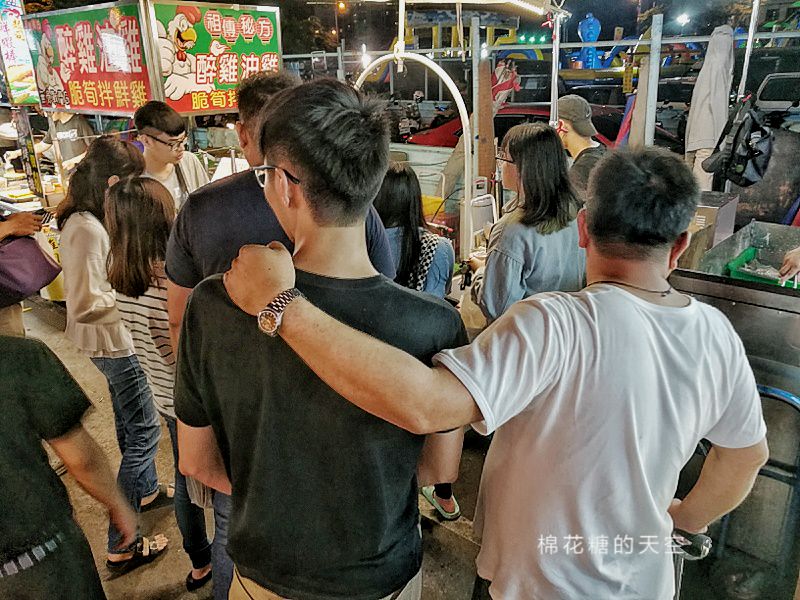 逢甲排隊爆漿泡芙太原夜市就吃得到！KACHI泡芙開二店啦～
