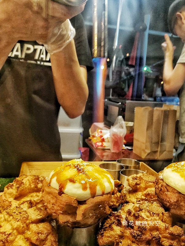 逢甲排隊爆漿泡芙太原夜市就吃得到！KACHI泡芙開二店啦～