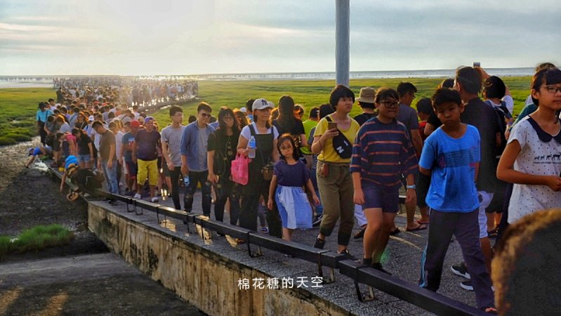 台中必玩景點|高美濕地超美夕陽天空之鏡～文內有潮汐時間可查詢