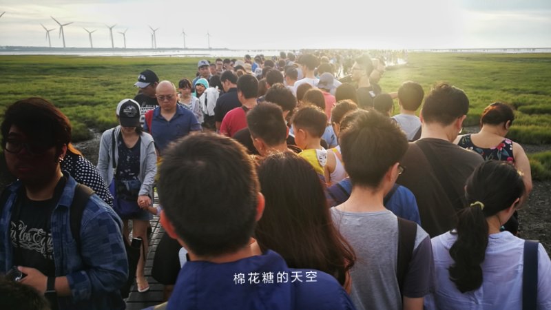 台中必玩景點|高美濕地超美夕陽天空之鏡～文內有潮汐時間可查詢