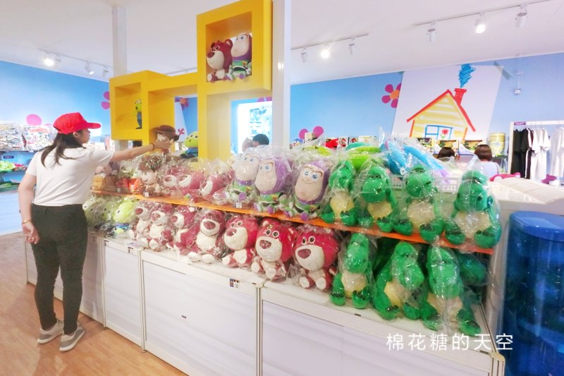 玩具總動員特賣會台中開賣啦！看到外觀就瘋狂的請舉手！