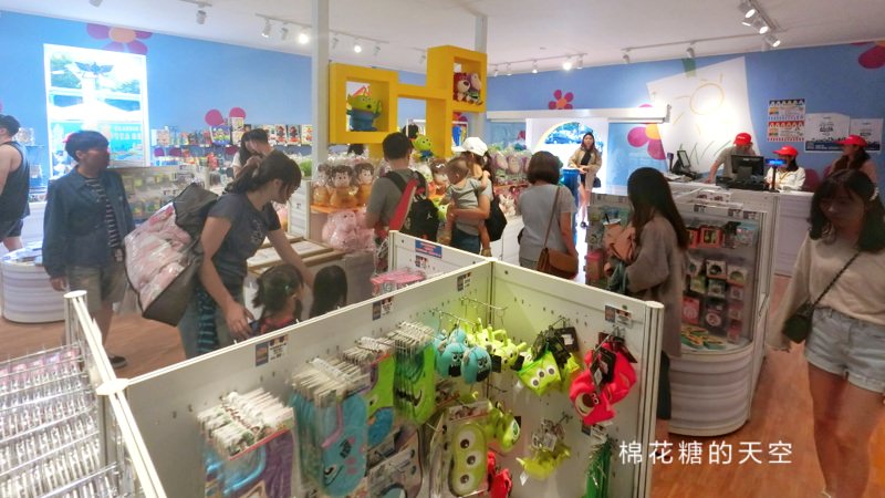 玩具總動員特賣會台中開賣啦！看到外觀就瘋狂的請舉手！