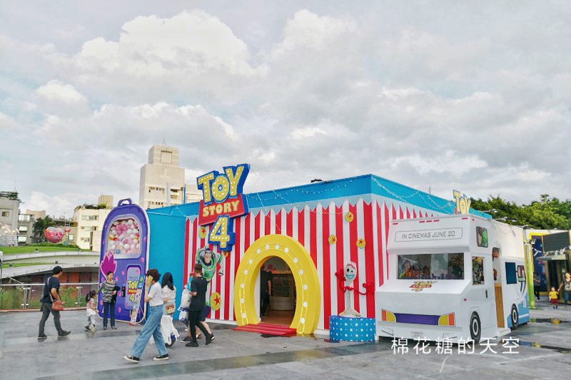 玩具總動員特賣會台中開賣啦！看到外觀就瘋狂的請舉手！