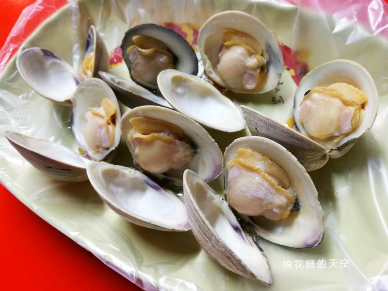 台中旱溪夜市超狂烤海鮮-發哥現烤，烤魚、鮮蚵都好吃