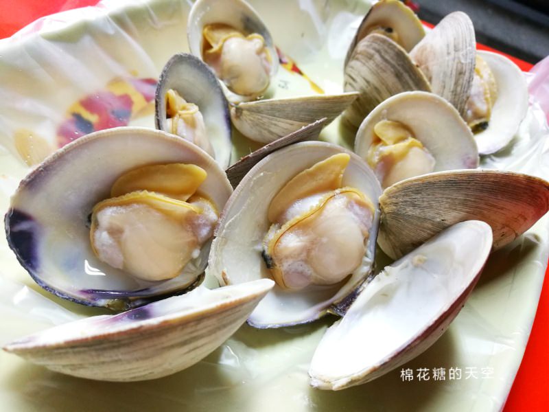 台中旱溪夜市超狂烤海鮮-發哥現烤，烤魚、鮮蚵都好吃