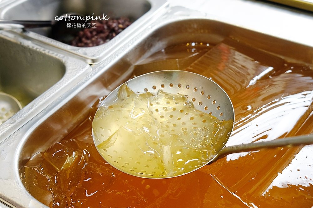 台中一中街必喝飲料-青蛙下蛋回來了！升級版青蛙來了～獨家黑糖珍珠冰沙陪你過夏天！