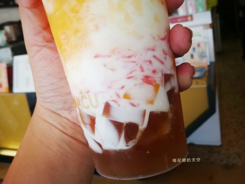楊枝甘露台中大車拼！IG超夯麻古茶坊迎戰文青名店萬波島嶼紅茶