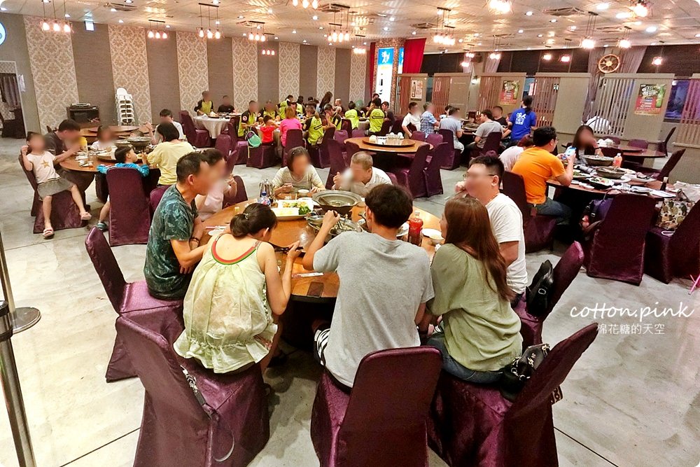 台中大里海鮮餐廳推薦-漁人料理屋，大推金鯧米粉、蟹黃豆腐～家庭聚餐老少咸宜