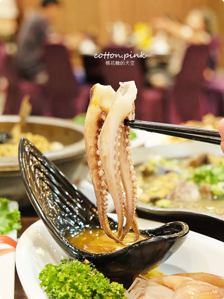 台中大里海鮮餐廳推薦-漁人料理屋，大推金鯧米粉、蟹黃豆腐～家庭聚餐老少咸宜