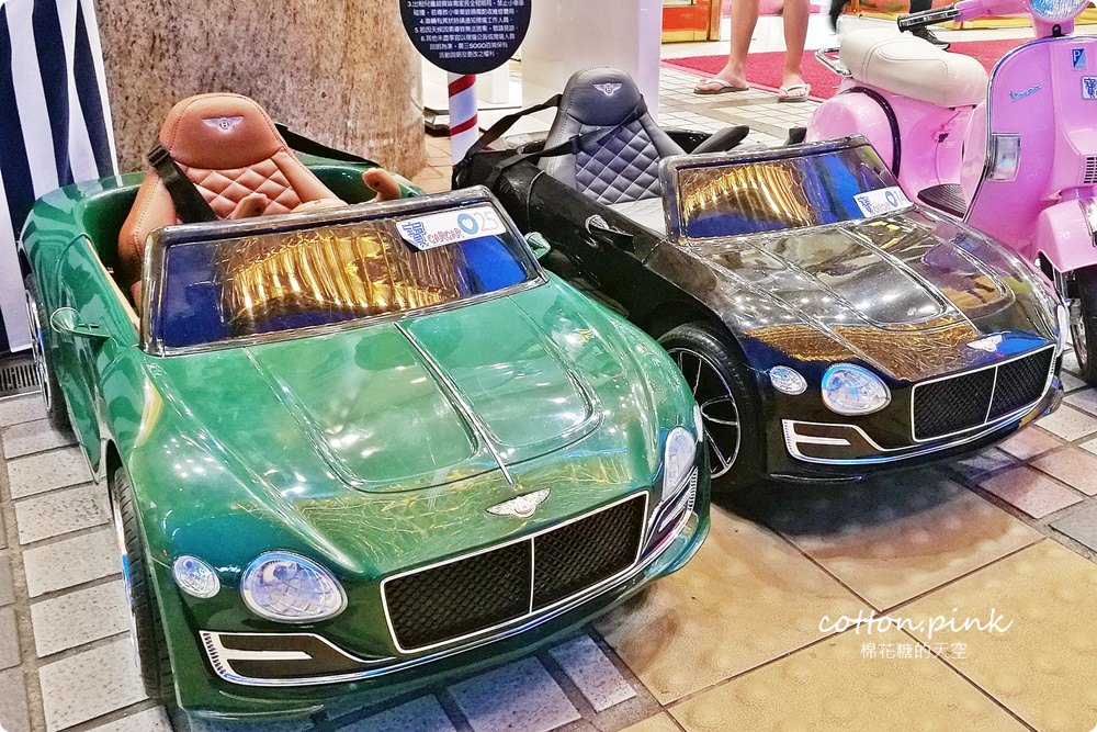 台灣大道旁出現賽車場?!賓利、警車任你挑～台中親子暑假好去處～