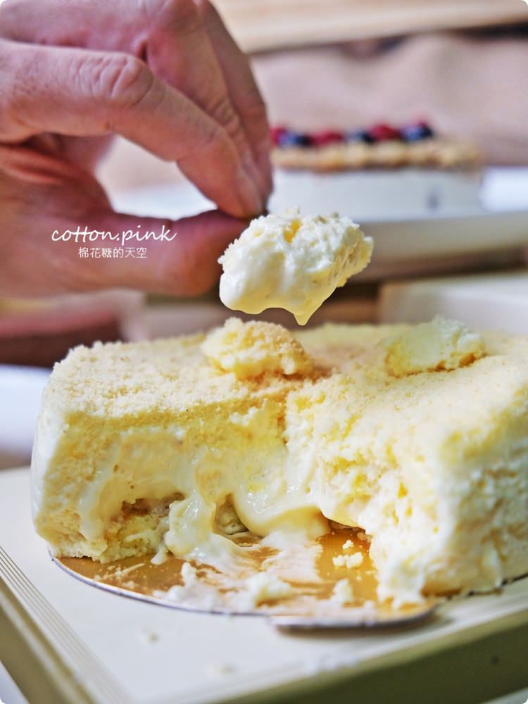 台中必吃爆漿乳酪蛋糕叫人流口水-彌月蛋糕就選他！杏屋最新雙人下午茶套餐～三層下午茶超豐富