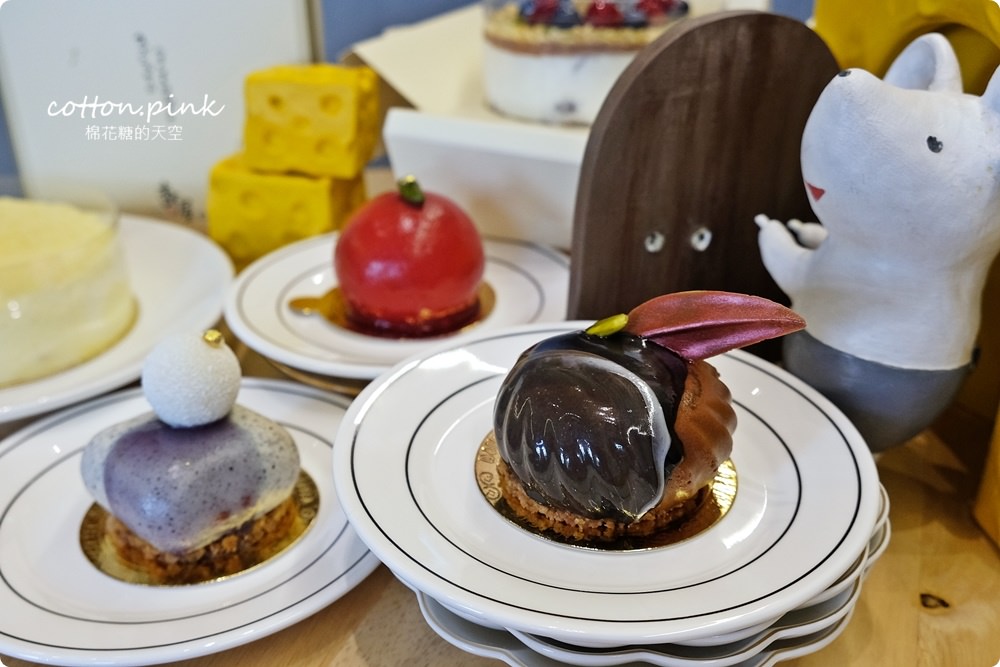 台中必吃爆漿乳酪蛋糕叫人流口水-彌月蛋糕就選他！杏屋最新雙人下午茶套餐～三層下午茶超豐富