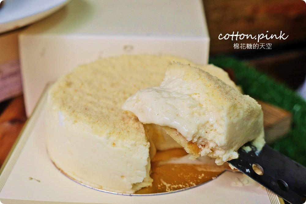 台中必吃爆漿乳酪蛋糕叫人流口水-彌月蛋糕就選他！杏屋最新雙人下午茶套餐～三層下午茶超豐富