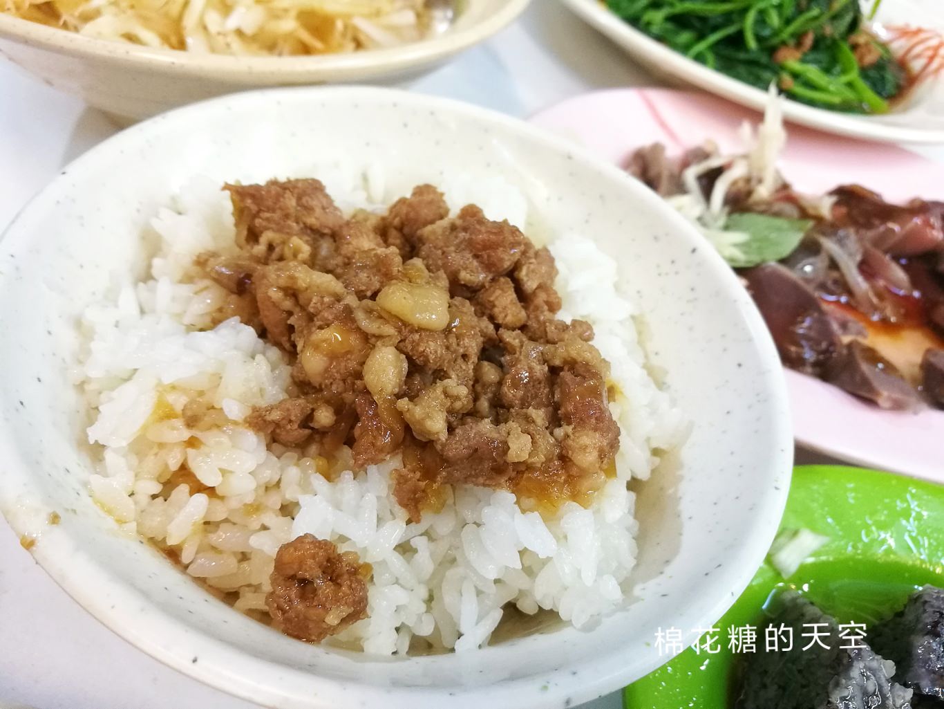 草悟道旁中美街宵夜好罪惡！阿川鵝肉內行人都點這一盤！