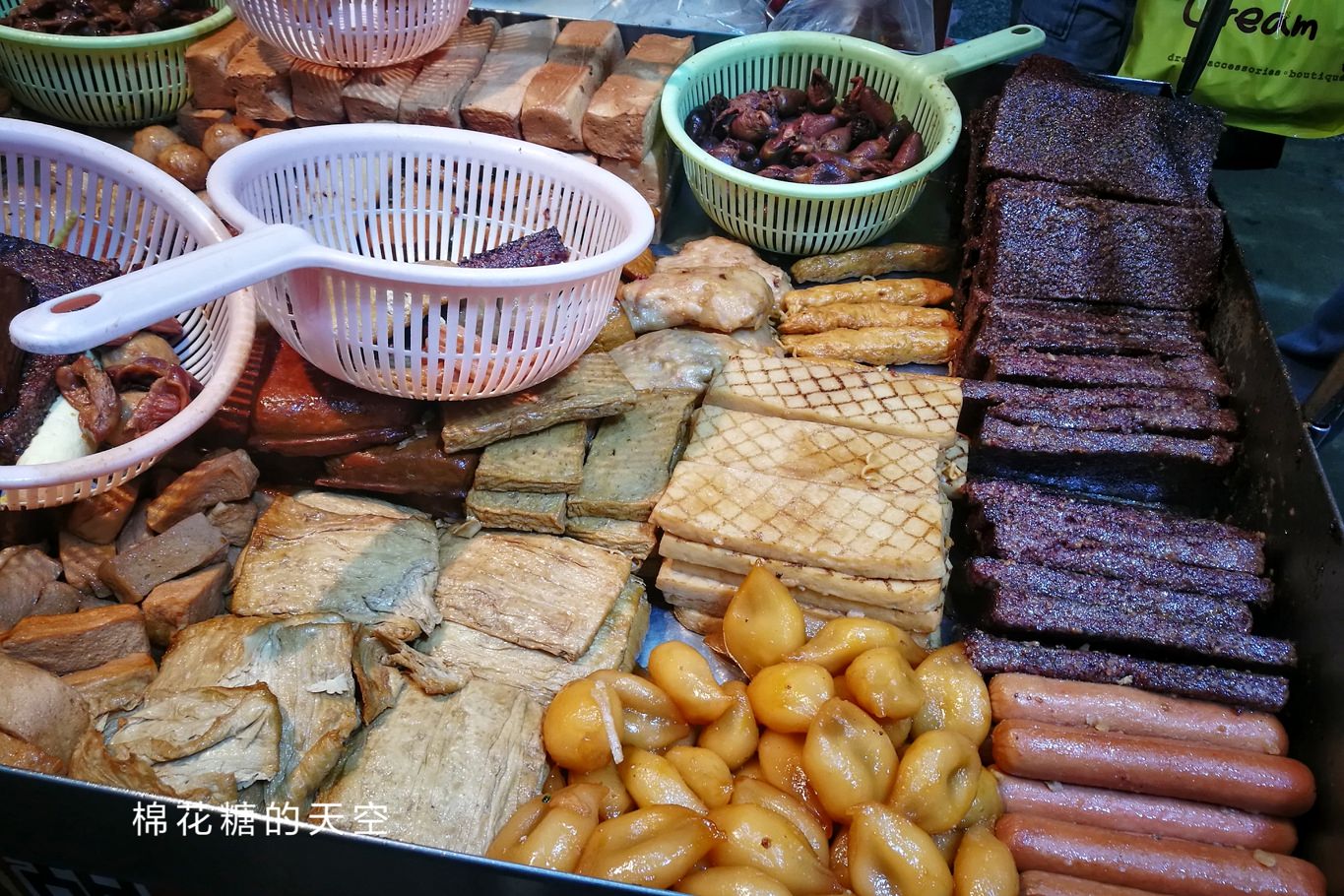 台中一中老攤位冷滷味-阿ㄆㄧㄚ~吃一口青春回憶上心頭 台中一中老攤位冷滷味-阿ㄆㄧㄚ~吃一口青春回憶上心頭