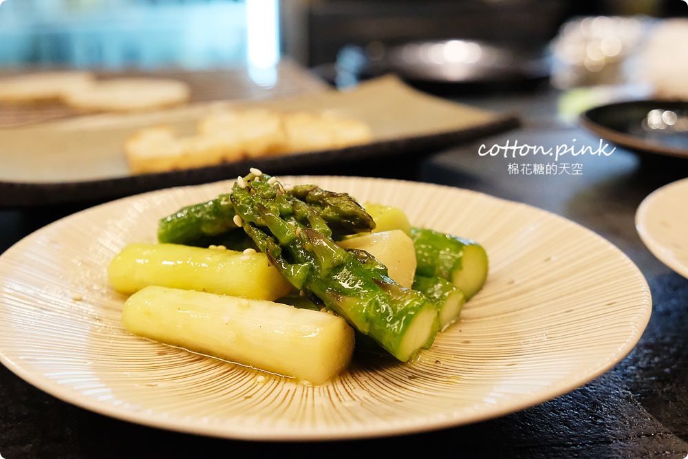 台中燒肉這家不能錯過，全程桌邊服務超享受，板前燒肉一徹刁嘴朋友也滿意