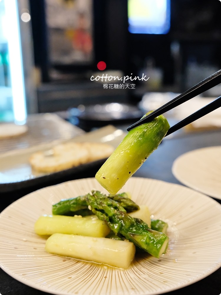 台中燒肉這家不能錯過，全程桌邊服務超享受，板前燒肉一徹刁嘴朋友也滿意