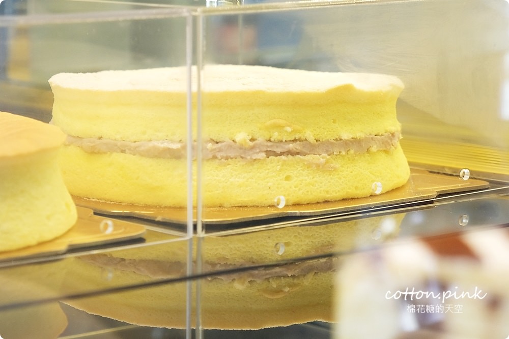 台中千層蛋糕推薦-2度C Ni Guo平價又好吃，外帶組合更划算！繽紛千層拼盤開放預約，當彌月蛋糕也棒棒