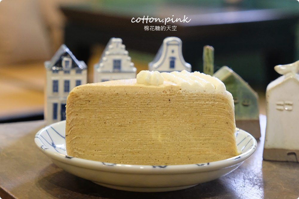 台中千層蛋糕推薦-2度C Ni Guo平價又好吃，外帶組合更划算！繽紛千層拼盤開放預約，當彌月蛋糕也棒棒