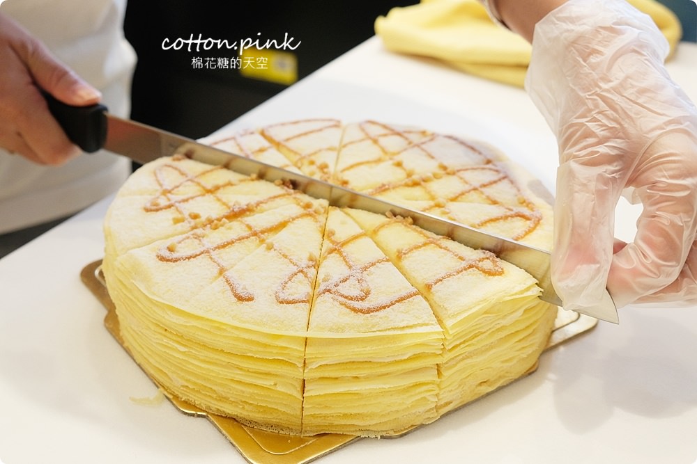 台中千層蛋糕推薦-2度C Ni Guo平價又好吃，外帶組合更划算！繽紛千層拼盤開放預約，當彌月蛋糕也棒棒