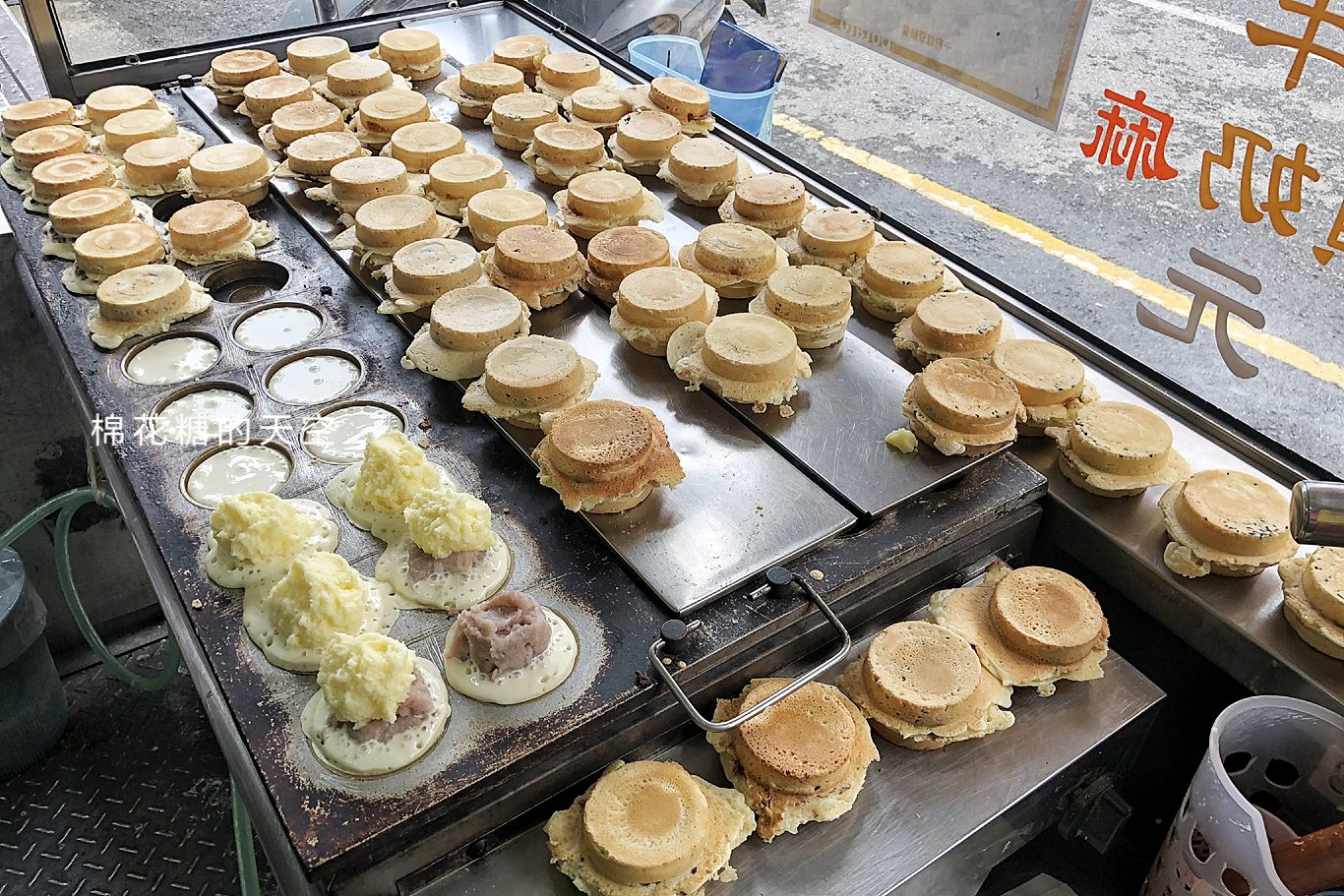 台中東勢必吃美食-超爆漿十月紅豆餅，選擇困難者還有雙口味唷