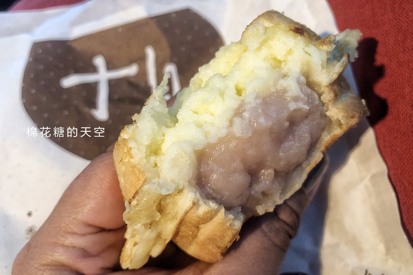 台中東勢必吃美食-超爆漿十月紅豆餅，選擇困難者還有雙口味唷