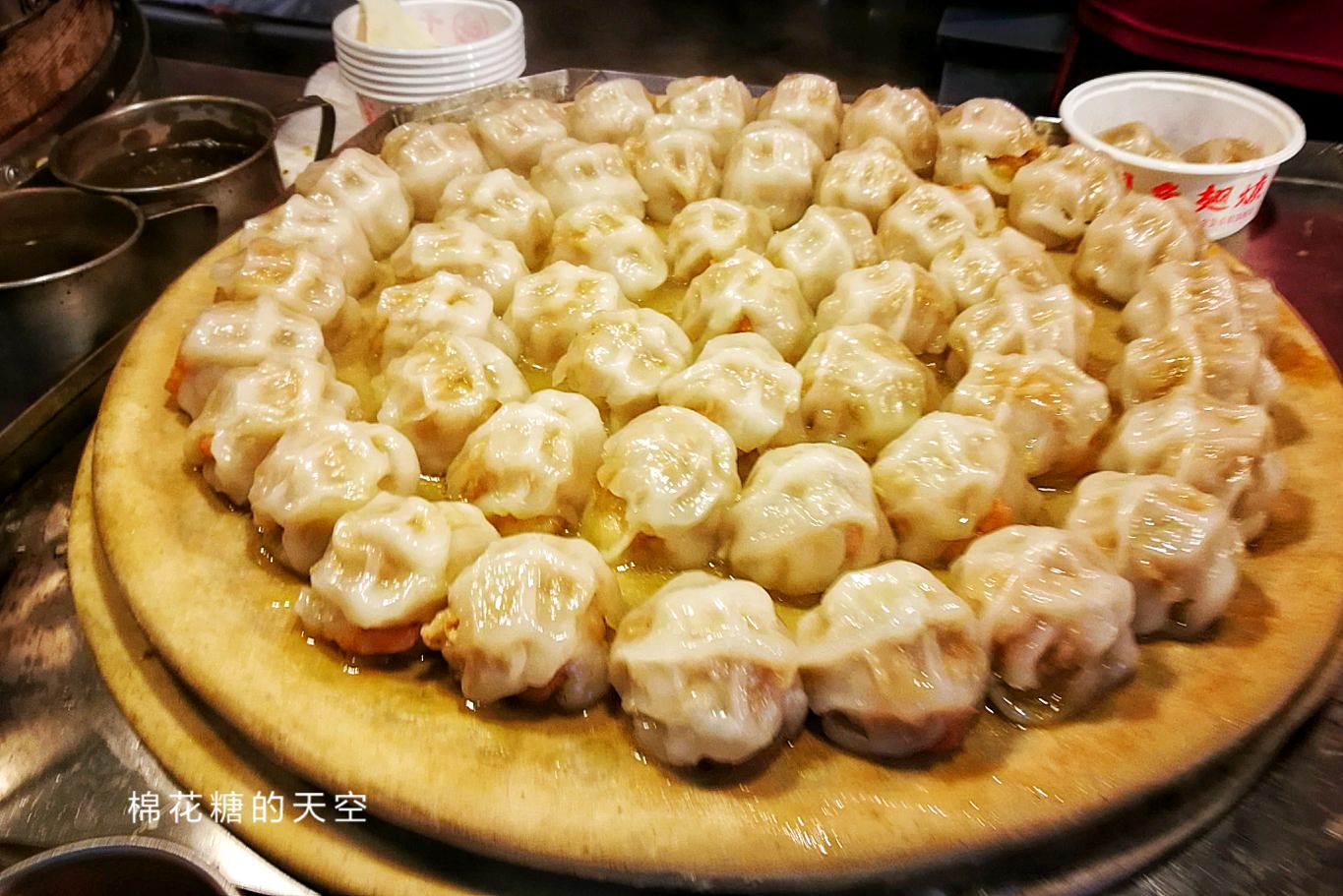 豐原廟東夜市必吃-清蒸蝦仁肉圓，鮮蝦看得到排隊也要吃