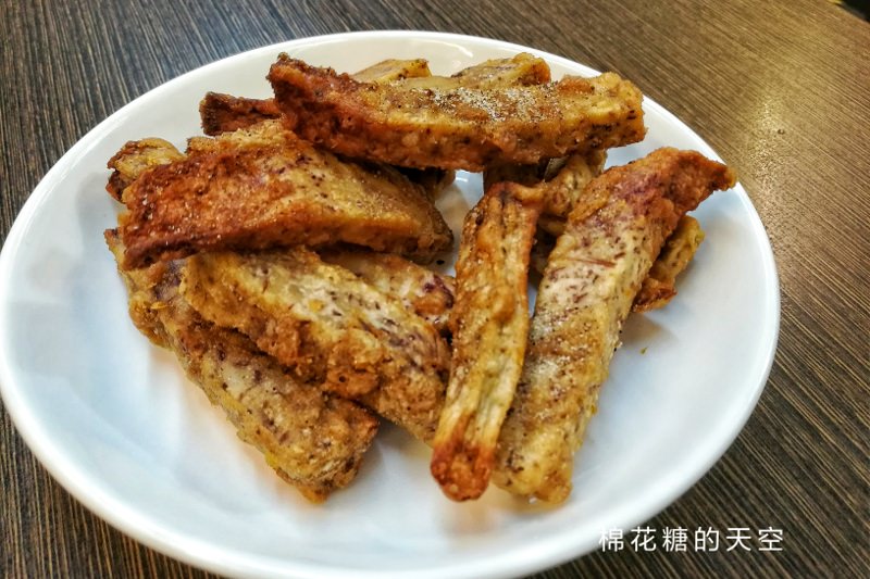 超狂台中大甲美食-蚵仔煎蓋飯！想不到的組合只在廟口蚵仔煎