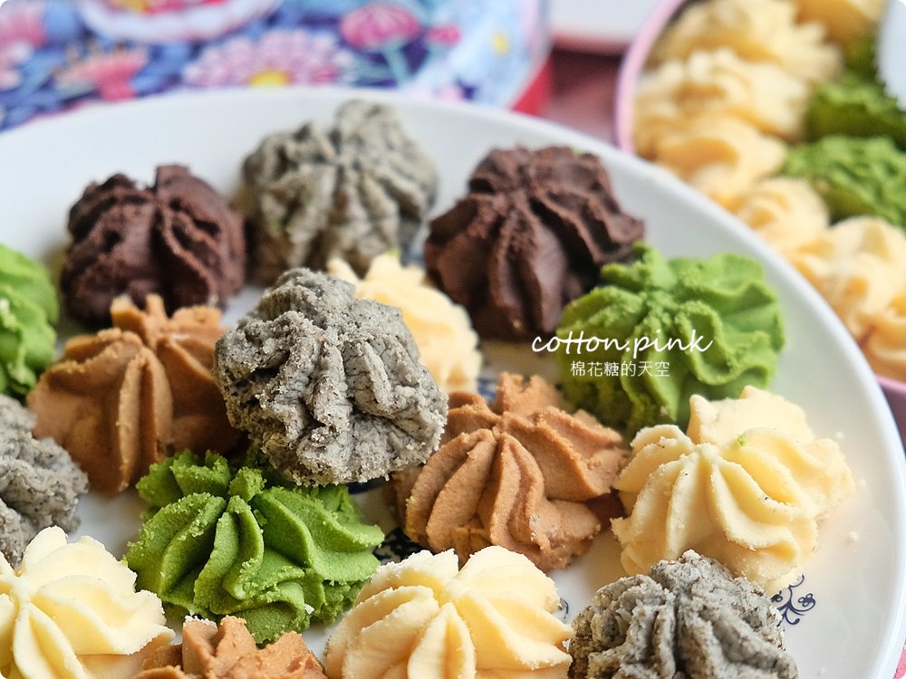 台中超夯伴手禮-少女系愛威鐵盒餅乾，不只好吃超美盒子一定要收藏啊！超萌小鐵盒只送不賣～