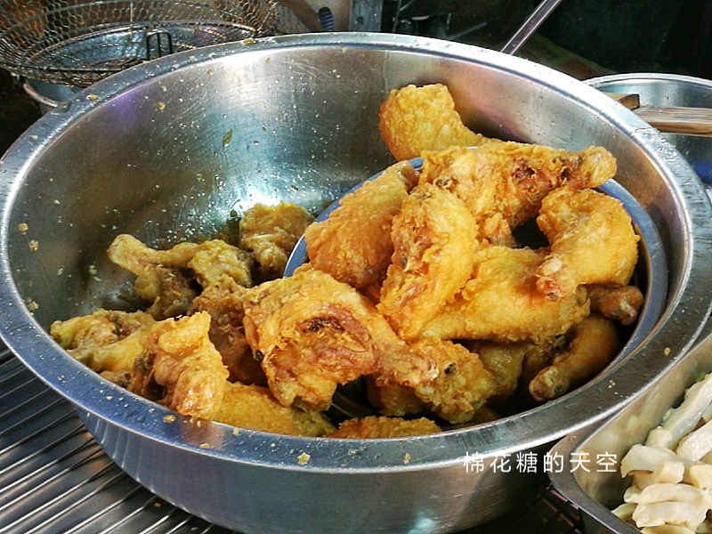 大甲必吃這一攤-豐揚炸料担，雞腿超大隻、雞翅也是必吃