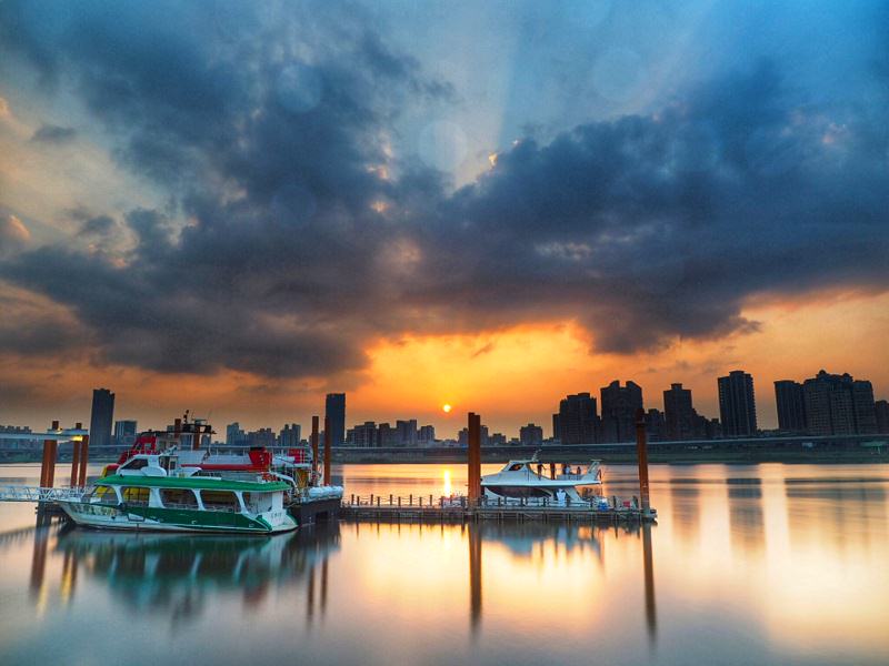 台中也有曼哈頓懸日美景，最佳觀測時間只有三天～